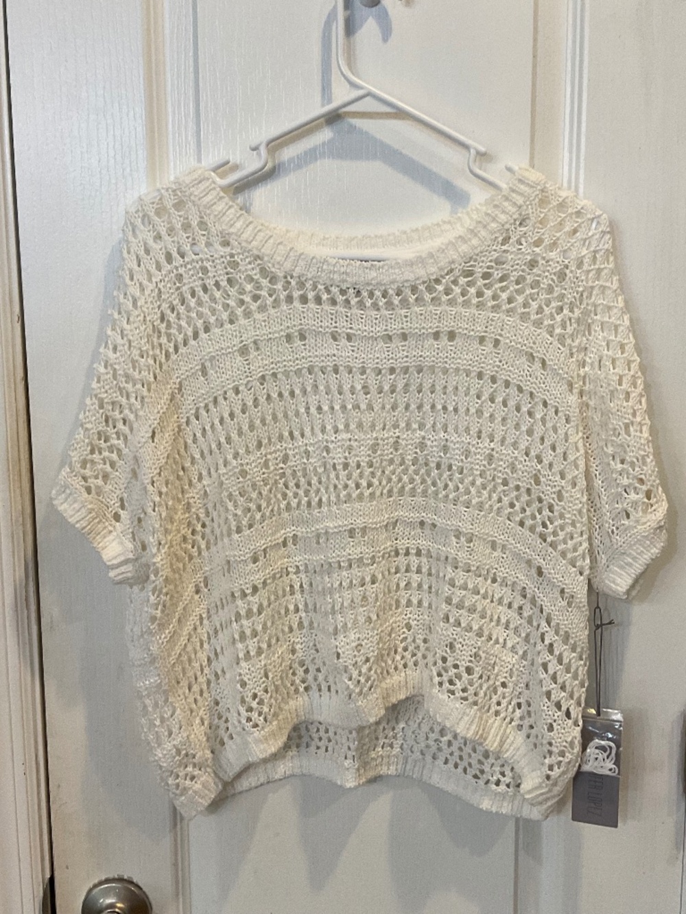 Jennifer Lopez White Crochet Short Sleeve Sweater Top - Medium - NWT